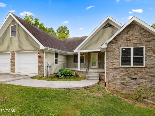 212 Poppy Hill Lane
