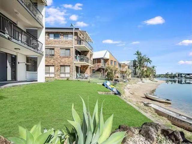 2/12 Pangarinda Place, Mooloolaba, QLD 4557