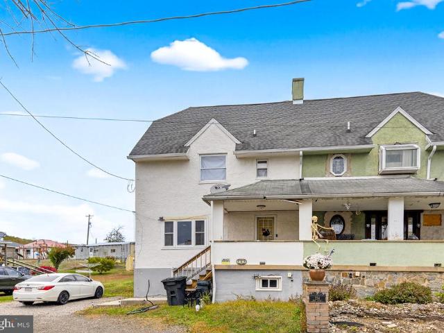 212 Pine Street