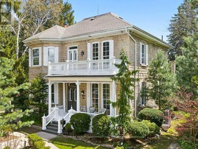 212 Queen Street E, Cambridge, ON, N3C 2B4 house for sale | Listing ID X13711 | Royal LePage