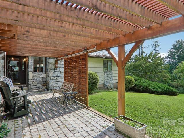212 Rocky Meadow Lane