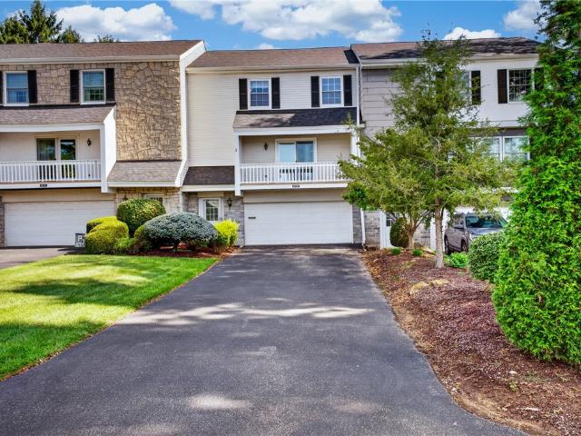 212 Roscommon Pl