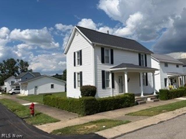 212 Race Avenue