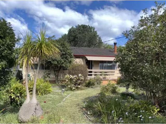 212 Wallarah Road, Gorokan House for rent Listed by Property.