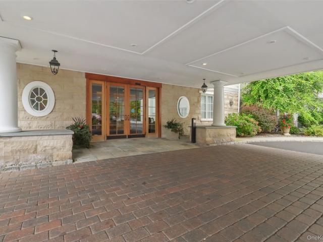 212 Trump Park