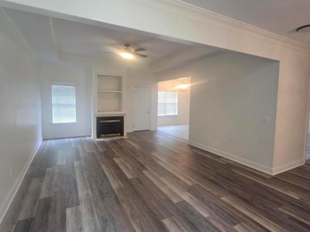 212 Village Circle