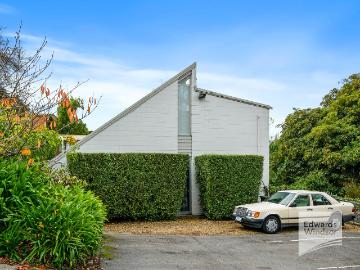 2/12a Lynton Avenue South Hobart 7004 Australia Edwards Windsor