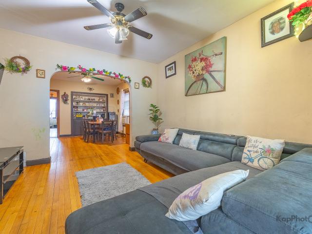 2135 N Latrobe Avenue