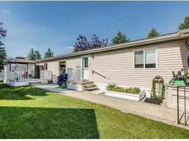 2135 Danielle Drive, Red Deer, AB, T4R 2Z8 house for sale L.
