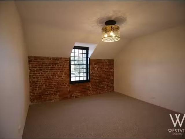 2/136 Durham Street, Bathurst Apartment for rent Listed by Le.