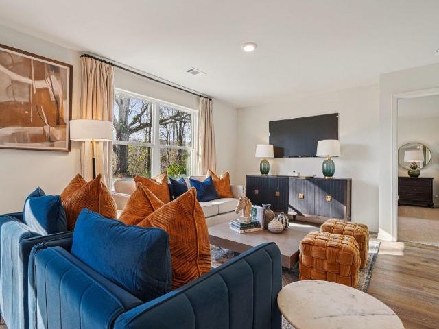 2137 Addison Way