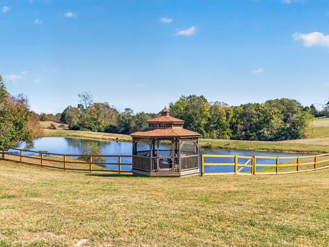 2137 Callant Road