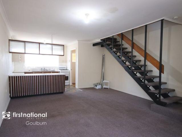 2/137 Cowper Street, Goulburn