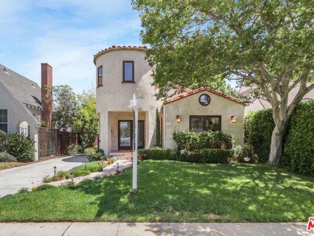 2130 Manning Avenue