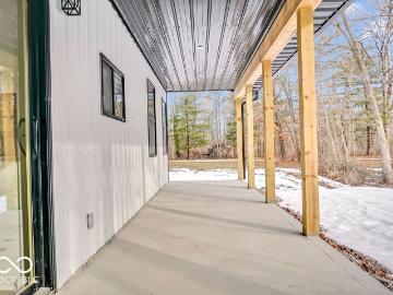 Owen County, Indiana, Indiana, USA - Equipped kitchen