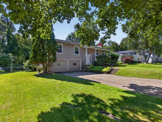 2130 Creglow Drive
