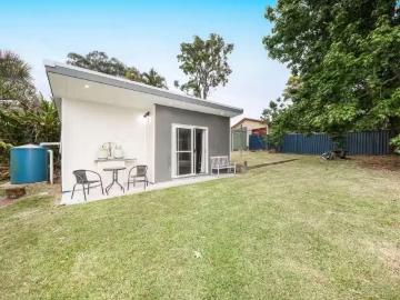 2/130 Sunrise Avenue, Halekulani House for rent Listed by Ann.