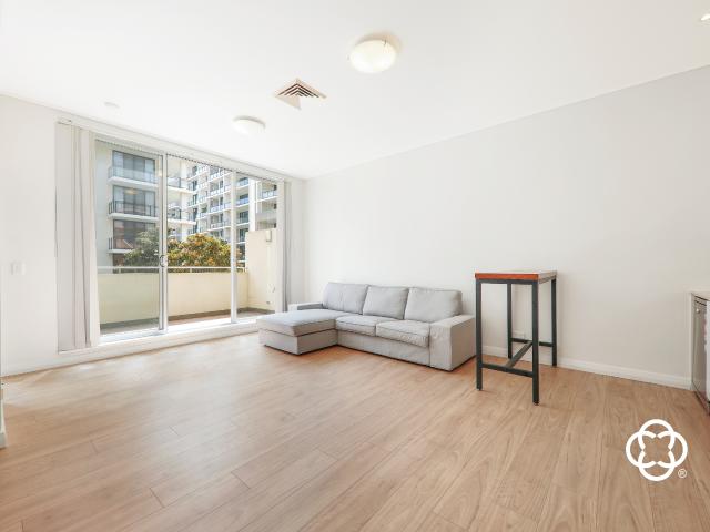 213/18 Marine Parade, Wentworth Point NSW 2127 Apartment For Rent | Domain