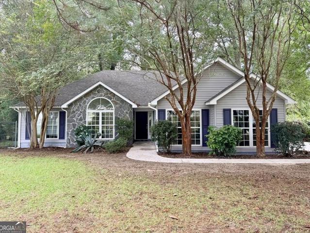 2131 Alexis Dr, Claxton, GA 30417