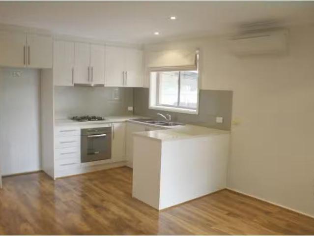 2/131 Launceston Street, Lyons House for rent Listed by Renta.