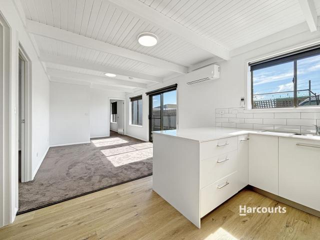 2/132 Tarleton Street, EAST DEVONPORT, TAS 7310