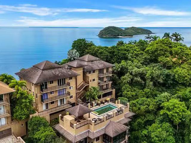 2/13 Colonel Forsyth Countys Drive, Palm Cove, QLD 4879