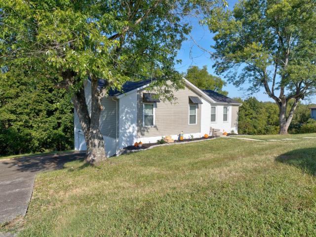 213 Anthony Way