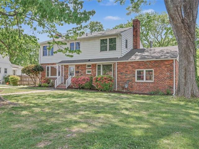 213 Brooke DR