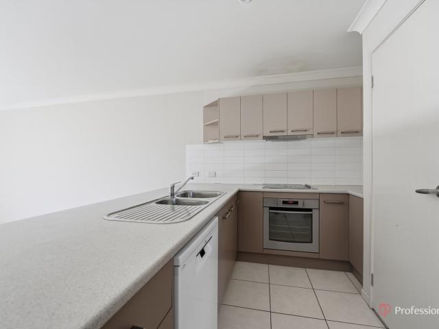 2/13 Grandview CrescentArmidale NSW 2350, Australia