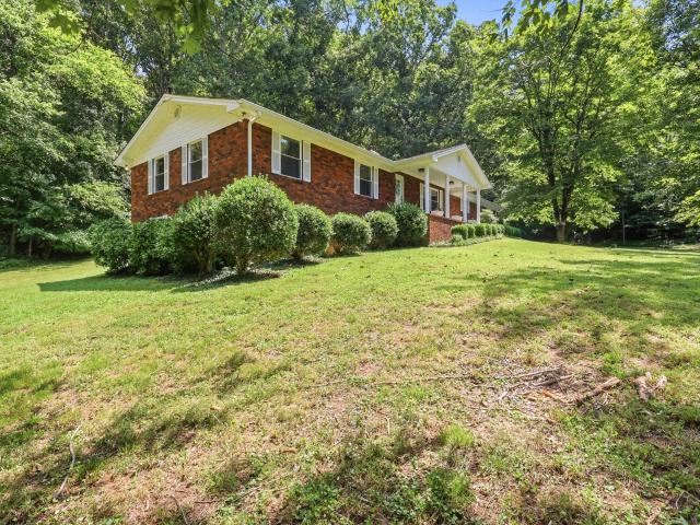 213 Dunn Farm Rd SE