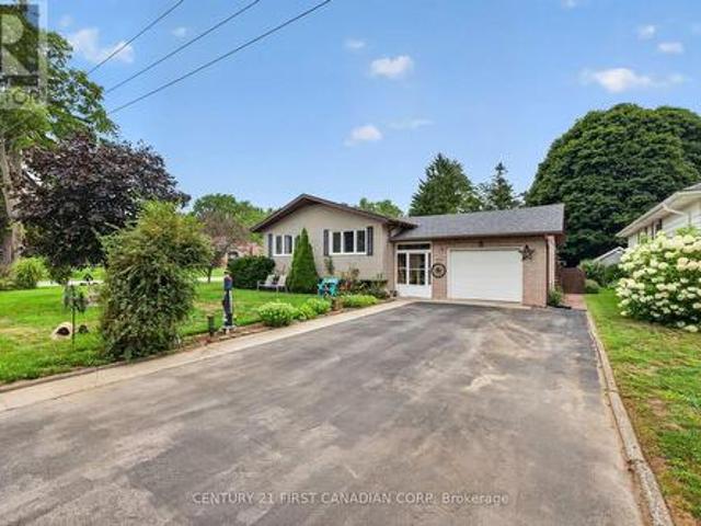 213 Fourth Street, West Elgin Rodney, ON, N0L 2C0 house for sale | Listing ID X13670 | Royal LePage