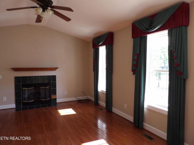 213 Kings Row