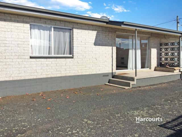 2/13 Hendriks Street, ULVERSTONE, TAS 7315