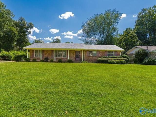 213 Jones Valley Dr SW, Huntsville, AL 35802
