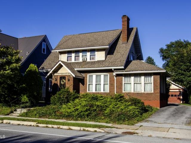 213 Logan Blvd, Altoona, PA 16602