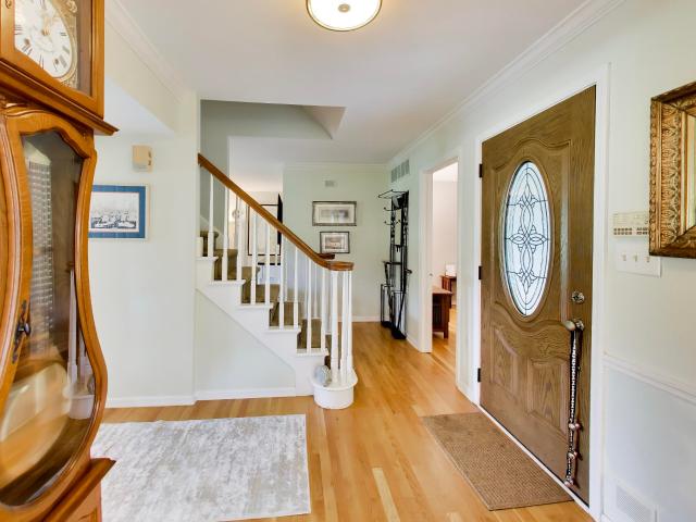 213 Lady Lane