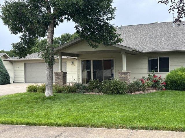 213 N Johnson Ave, Pierre, SD 57501