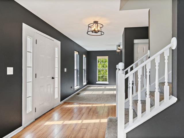 213 SW Griffin Place
