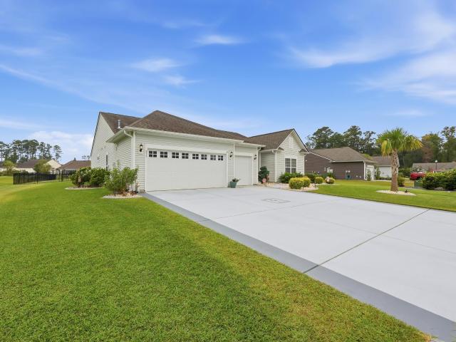 213 Three Oak Ln