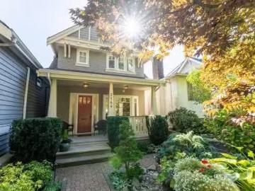 2144 4Th Avenue E, Vancouver, BC, V5N 1K6 house for sale Li.