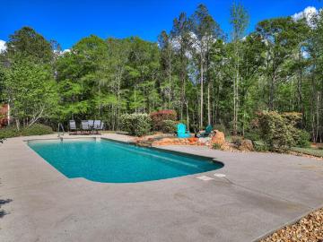 2146 Thomson Highway