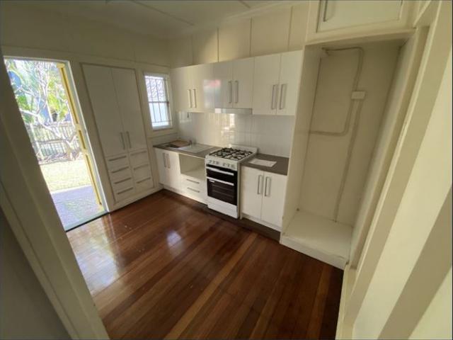 2/147 Gladstone Rd, Highgate Hill