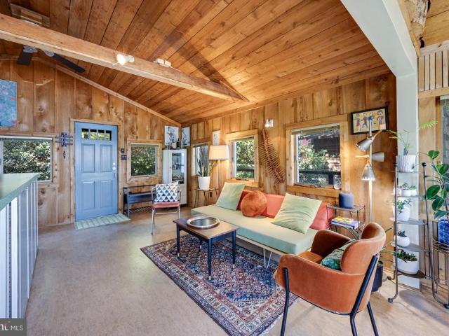 2148 Cedar Road