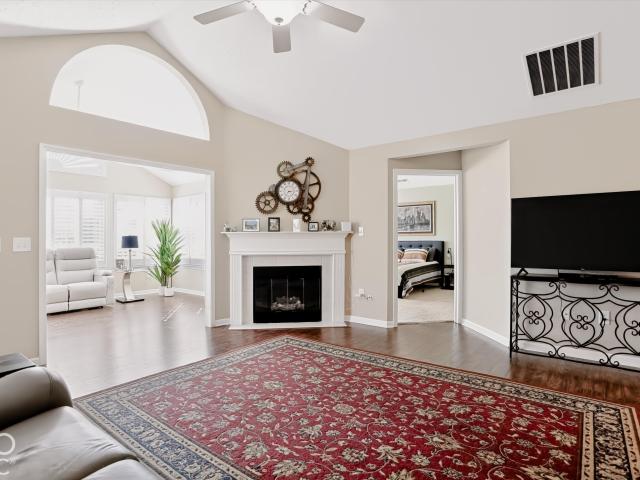 2148 Heather Glen Way