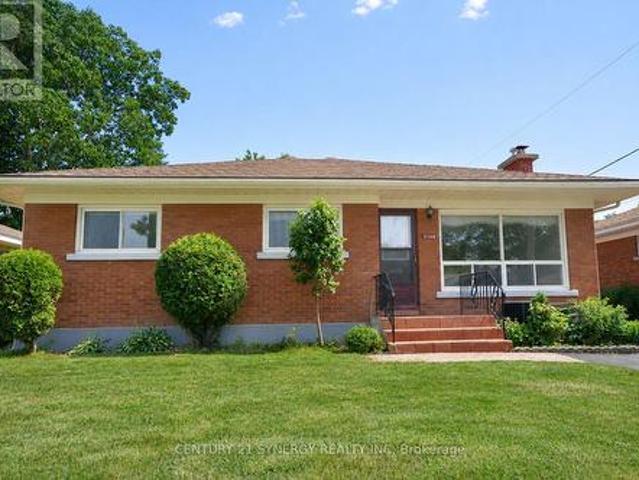 2148 Iris Street, Ottawa, ON, K2C 1B3 house for sale | Listing ID X13539 | Royal LePage