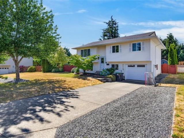 2149 Murrelet Dr, Comox, BC, V9M 3P5 house for sale | Listing ID 1050 | Royal LePage