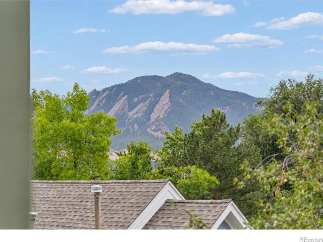 2140 Mesa Drive