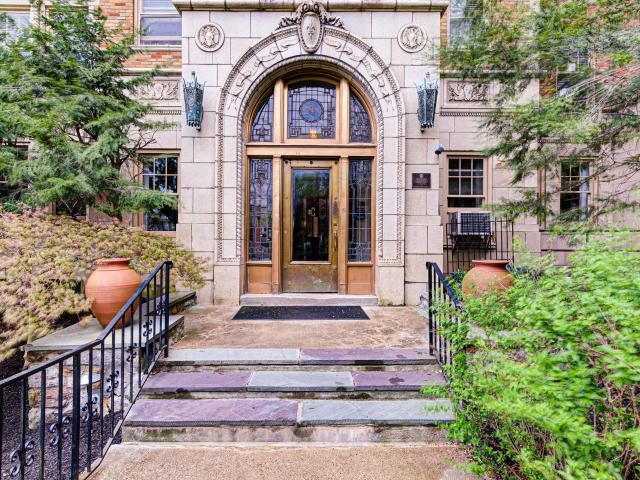 2140 Bonnycastle Avenue # 3E