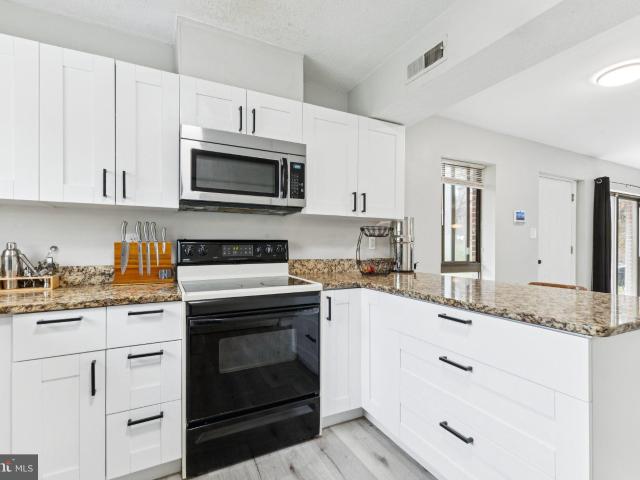 2140 Gunsmith Ter, Woodbridge, VA 22191 | MLS #VAPW2114