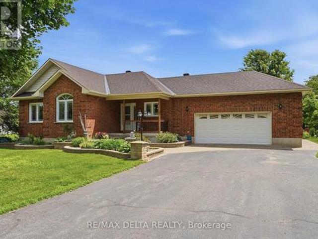 2140 Lemery Street, Clarence Rockland, ON, K0A 1E0 house for sale | Listing ID X13498 | Royal LePage